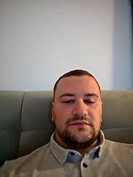 KarlosCarutox online show from November 16, 2025, 7:30 pm