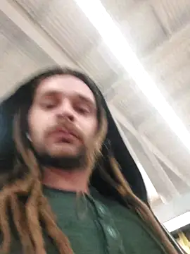 QcMisterv13 online show from October 2, 2025, 1:18 pm