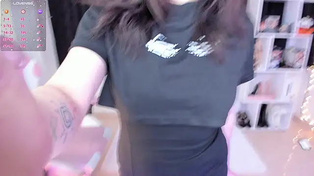 misshoneyxxx online show from March 19, 2025, 1:54 am