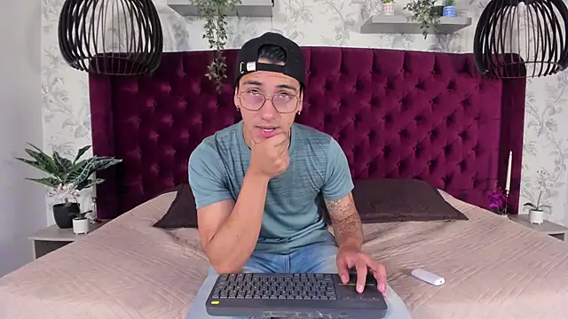 Andy Joy  online show from February 19, 2026, 11:39 am