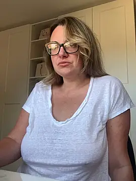 Snapshot of Miss_Stassi chatting on July 8, 2026, 8:08 am Miss Stassi online show from July 8, 2026, 8:08 am
