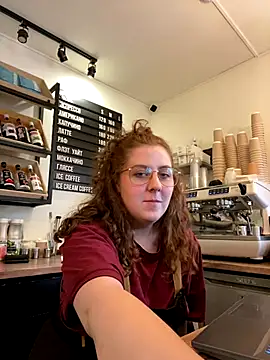 cinnabon  online show from September 25, 2025, 1:59 pm