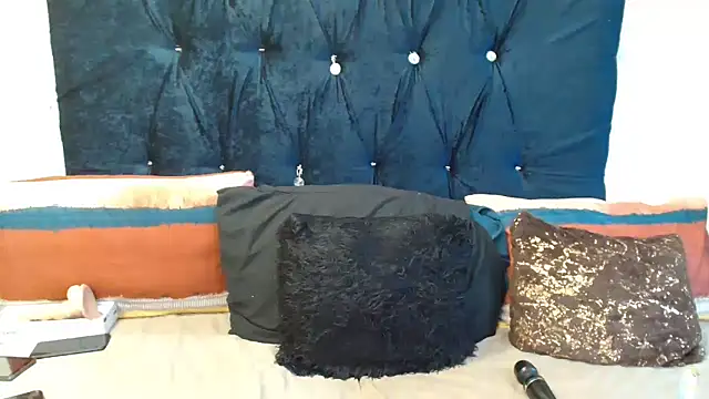 xTALLSEXYBUMx online show from March 21, 2025, 6:49 am