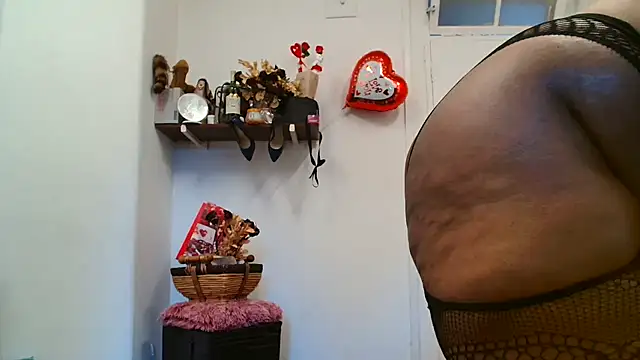 xTALLSEXYBUMx online show from March 29, 2026, 5:51 am