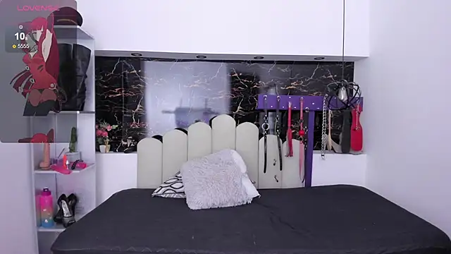 Kathia Armstrong online show from December 11, 2024, 5:15 pm