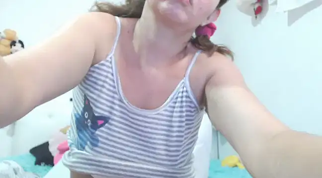 catalinadiaz666 online show from December 16, 2024, 1:42 am