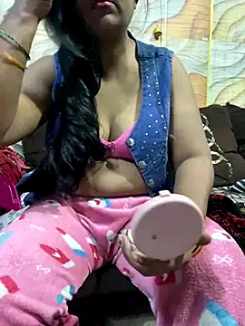 Tameesh sexy mistress online show from December 18, 2025, 4:13 pm