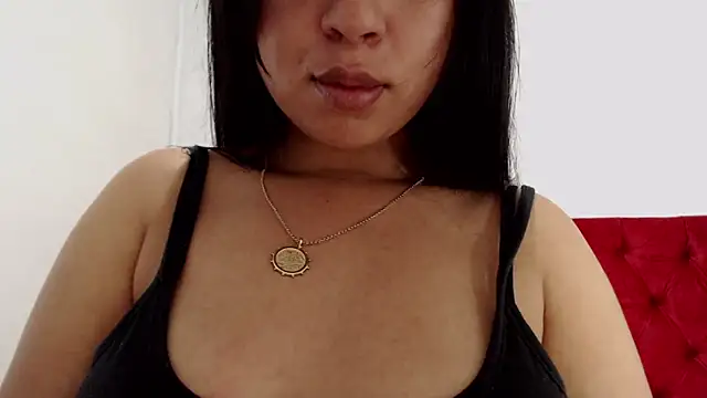 Snapshot of CarolineBrunx chatting on January 21, 2025, 4:10 am CarolineBrunx online show from January 21, 2025, 4:10 am
