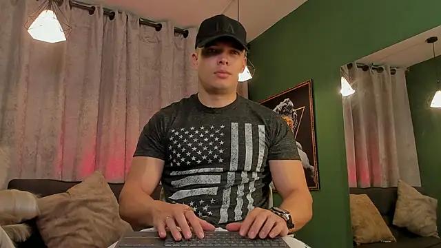 Jake Tylerr  online show from April 10, 2026, 6:23 pm