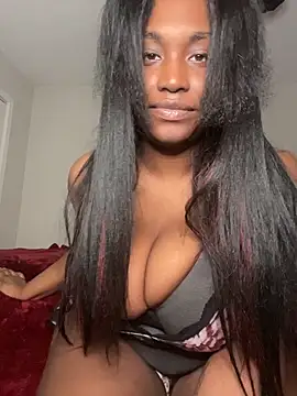 Stacy Raine online show from February 18, 2026, 12:39 am