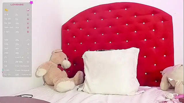 brittany williams  online show from March 19, 2025, 3:19 pm