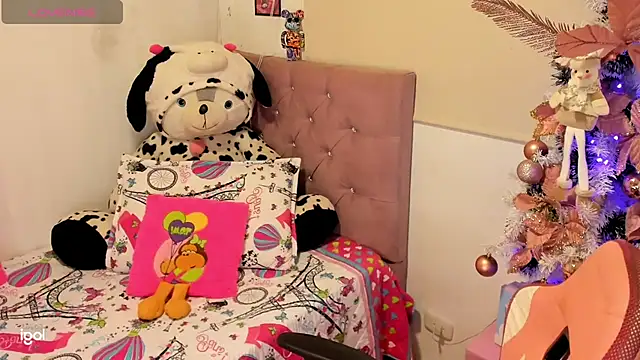 bruneettklaryss online show from December 22, 2024, 10:28 am