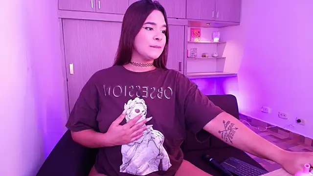 Shenoa1 online show from March 11, 2025, 5:57 pm