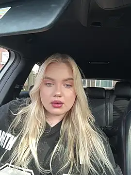 Snapshot of lwikaaa chatting on March 21, 2025, 1:56 pm lwikaaa online show from March 21, 2025, 1:56 pm