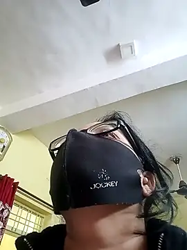 Snapshot of heenage chatting on January 12, 2025, 4:21 am heenage online show from January 12, 2025, 4:21 am