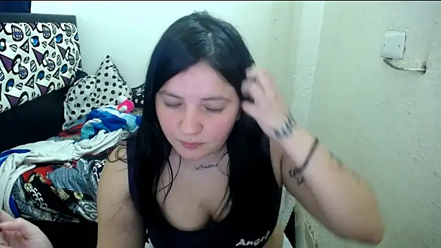 shopyymessyy online show from May 23, 2026, 12:38 am