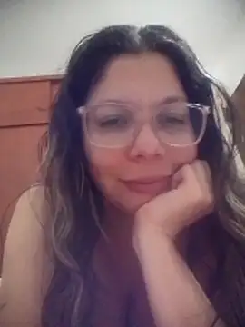 Carliina Soussa online show from May 18, 2026, 5:13 am