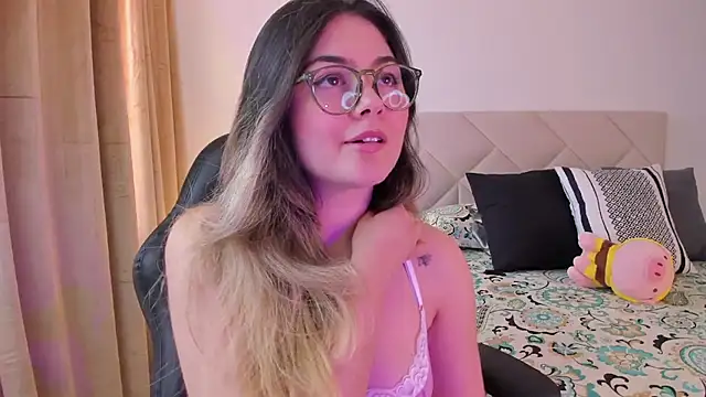 Lau Bee online show from January 11, 2025, 6:23 pm