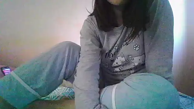 Snapshot of MikaKors chatting on February 2, 2025, 10:24 am MikaKors online show from February 2, 2025, 10:24 am