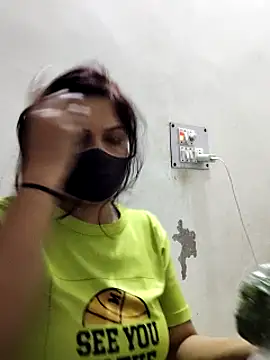 illay love online show from March 9, 2025, 2:21 pm