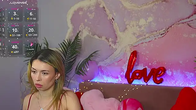 MayaRayy online show from February 10, 2026, 3:27 pm