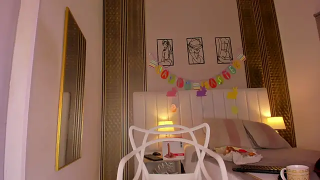 zoe sky  online show from April 5, 2026, 11:18 am