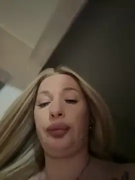 Tatti-Go online show from April 10, 2026, 4:33 pm