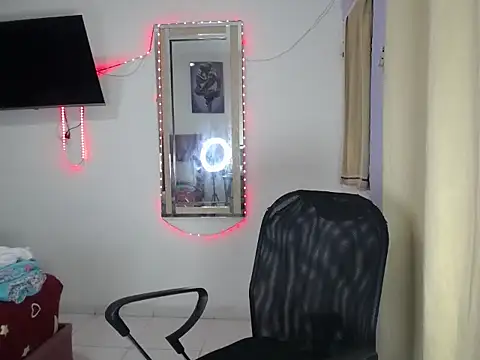 Snapshot of boy_latino_sex chatting on September 19, 2025, 12:39 pm boy latino sex online show from September 19, 2025, 12:39 pm