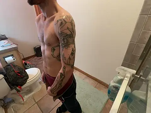 Snapshot of RuffClvb chatting on December 10, 2024, 11:51 pm RuffClvb online show from December 10, 2024, 11:51 pm