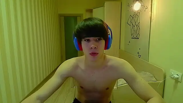 gayGamogey online show from November 26, 2025, 1:12 pm