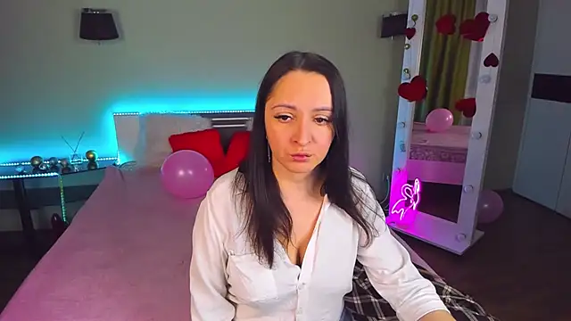 Snapshot of AngellLika chatting on February 20, 2025, 5:18 pm AngellLika online show from February 20, 2025, 5:18 pm