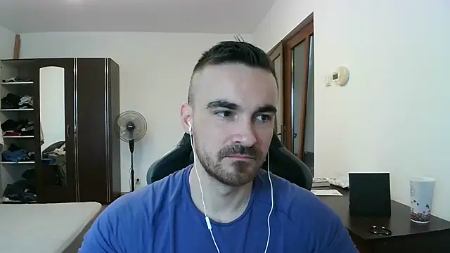 mu5clemania2 online show from December 1, 2025, 7:57 am