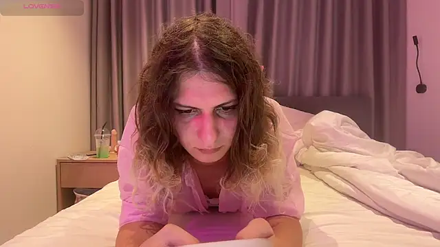 Alice Pinkhead online show from December 18, 2025, 5:57 am