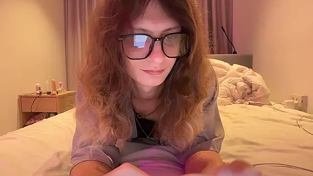 Snapshot of Alice_Pinkhead chatting on June 29, 2026, 9:59 am Alice Pinkhead online show from June 29, 2026, 9:59 am