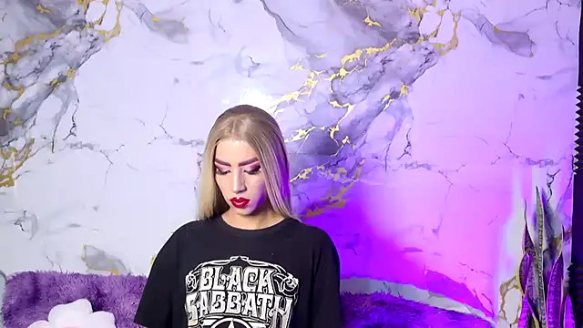 BrianaSchafer online show from March 25, 2026, 7:09 pm