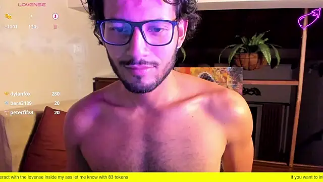 Nicholasrodrii online show from February 12, 2025, 11:41 pm