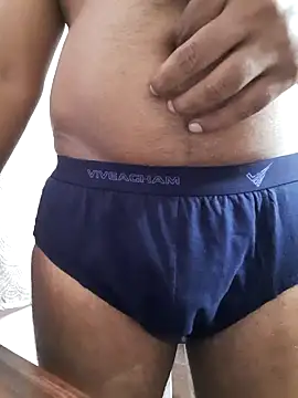 Snapshot of Tamil_510 chatting on December 17, 2024, 3:39 pm Tamil 510 online show from December 17, 2024, 3:39 pm