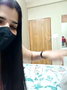 Snapshot of aaliya_bhattt chatting on March 22, 2025, 10:17 am aaliya bhattt online show from March 22, 2025, 10:17 am