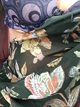 baby soni78690 online show from March 3, 2026, 5:19 pm