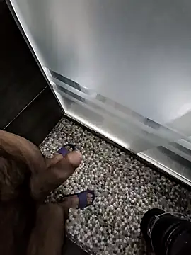 Snapshot of Piter1022 chatting on December 21, 2024, 12:31 am Piter1022 online show from December 21, 2024, 12:31 am