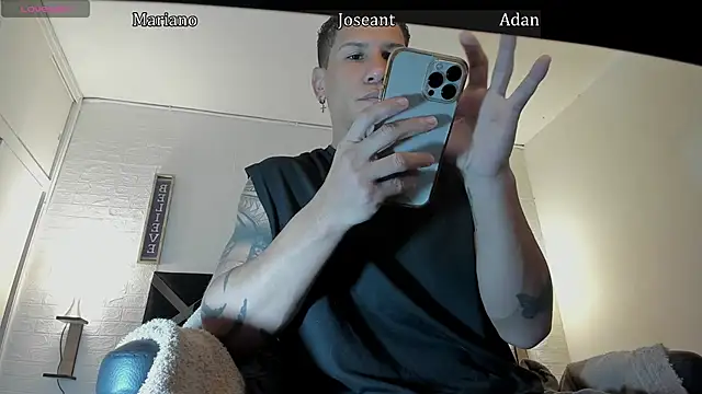 nakedfoam1 online show from November 10, 2025, 12:04 pm