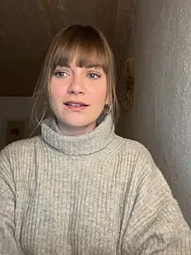 Snapshot of Milla__one chatting on December 10, 2024, 5:55 pm Milla  one online show from December 10, 2024, 5:55 pm