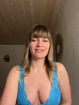 Snapshot of Milla__one chatting on February 3, 2025, 7:52 pm Milla  one online show from February 3, 2025, 7:52 pm