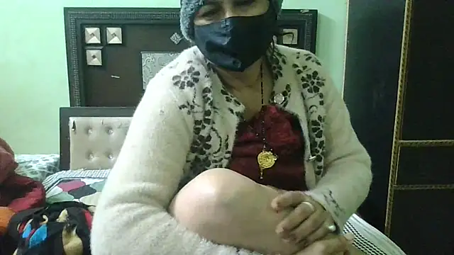 couplesuni online show from December 24, 2024, 7:06 am