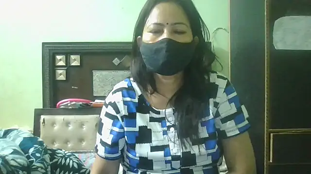 couplesuni online show from April 21, 2026, 2:26 am