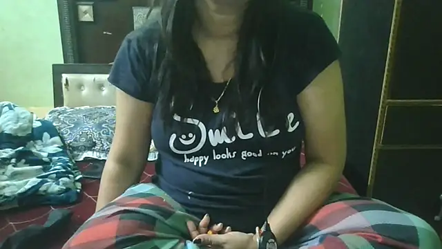 couplesuni online show from May 11, 2026, 2:39 am