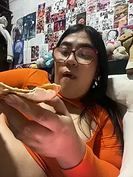 dafne19  online show from February 4, 2026, 2:28 am