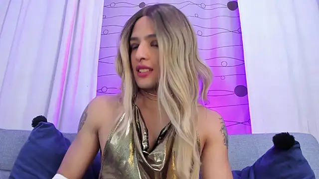 LukaCastillo online show from March 11, 2025, 8:09 am