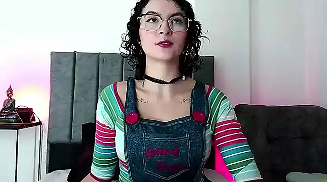 Snapshot of GabrielaMK chatting on December 15, 2024, 10:50 am GabrielaMK online show from December 15, 2024, 10:50 am