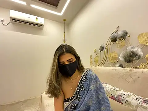 MaYaa  11 online show from March 12, 2026, 6:52 am